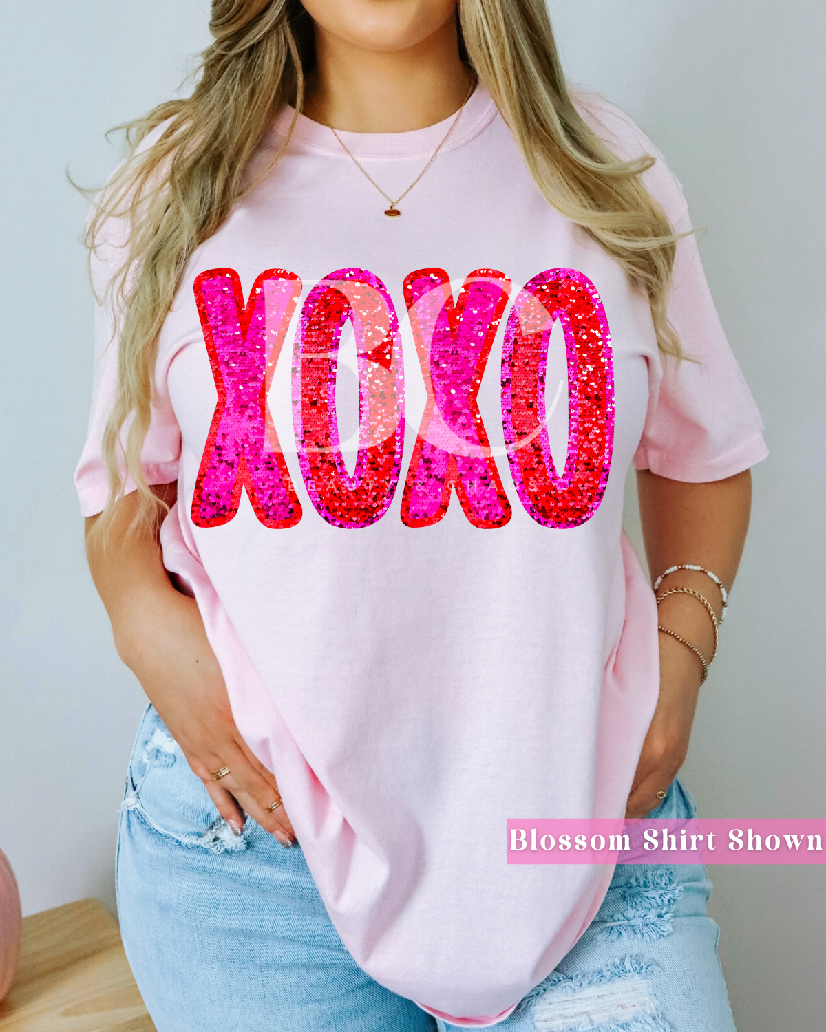 Faux Glitter XOXO Tee