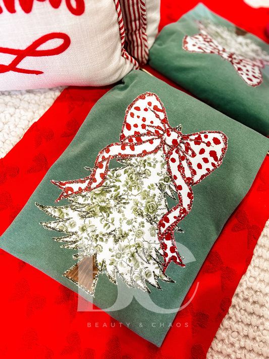Green Christmas Tree Red Bow